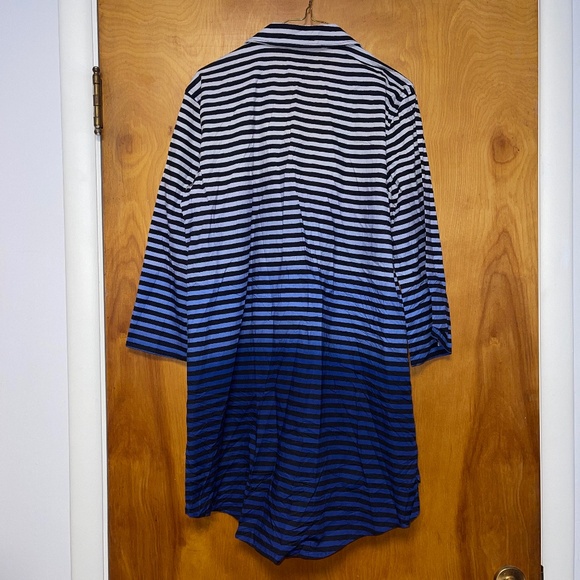 Miraclesuit Talbots Beach shirt with ombré stripes - Picture 2 of 4